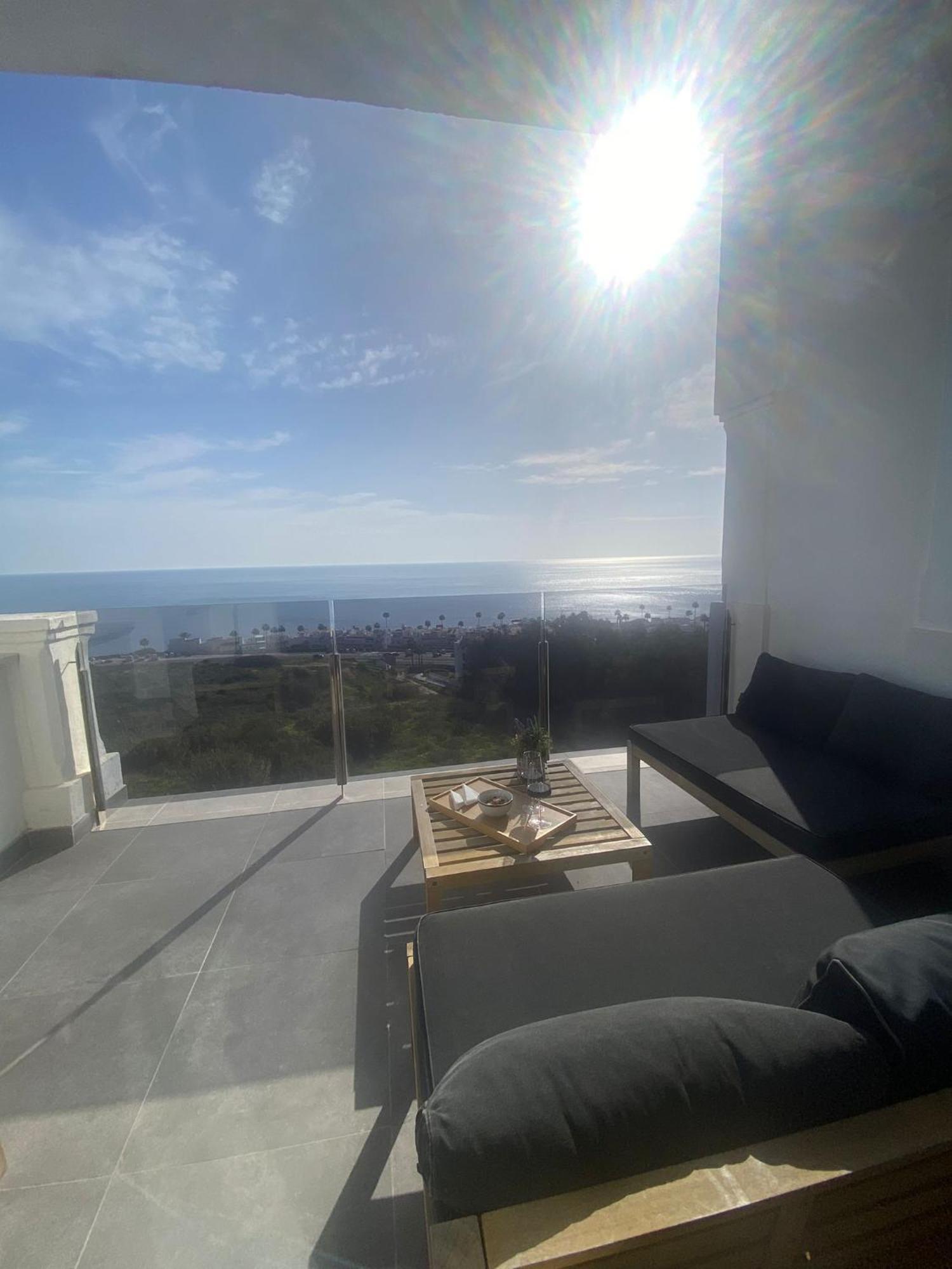 Luxury Duplex With Sea Views Blue Suite 3-303 مانيلفا المظهر الخارجي الصورة